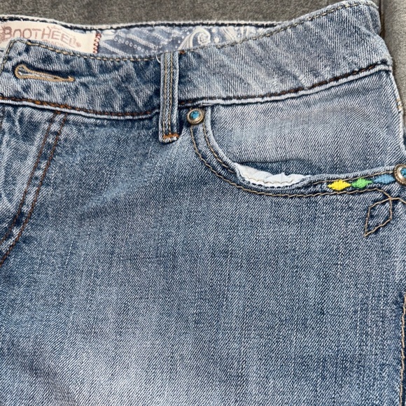 Boot Heel Trading Co- Light Blue Frayed Jean Shorts size 10 - Picture 10 of 15